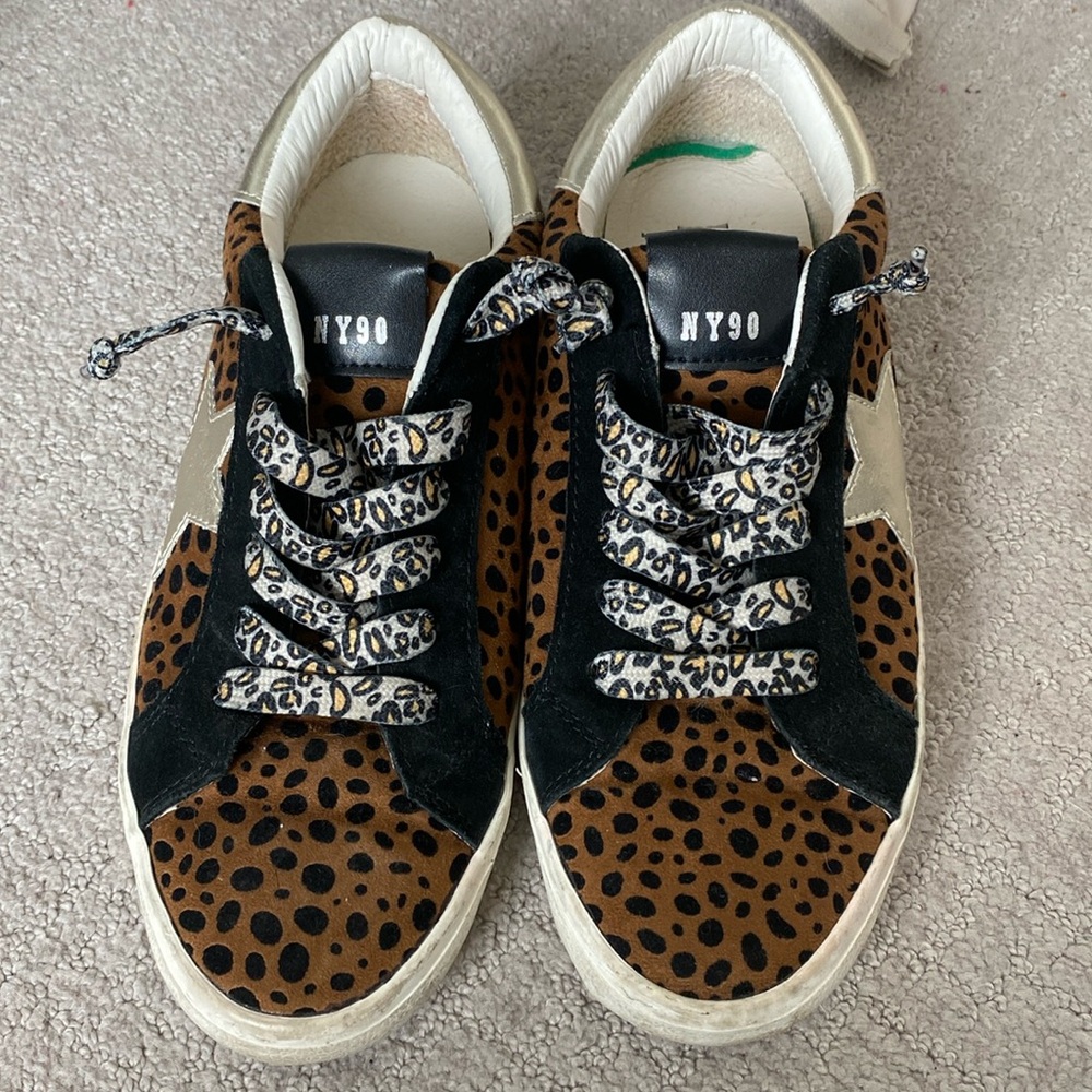 Steve Madden tennis shoes